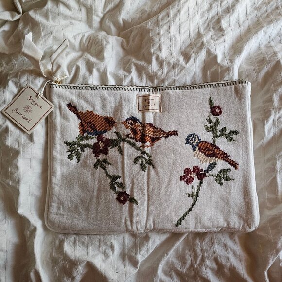 Sezane x Baziszt Large Pouch - Bird Embroidery - NWT - Picture 1 of 10
